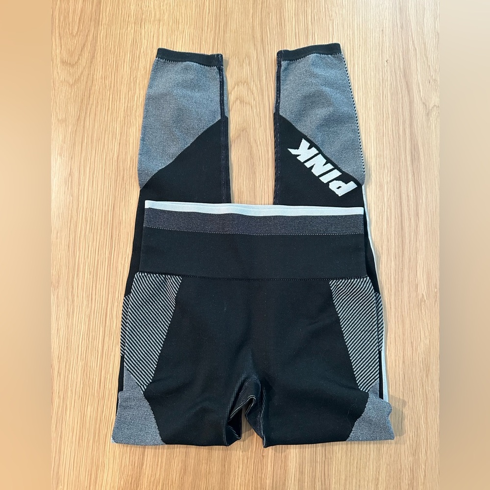 PINK Victoria's Secret Leggings XS